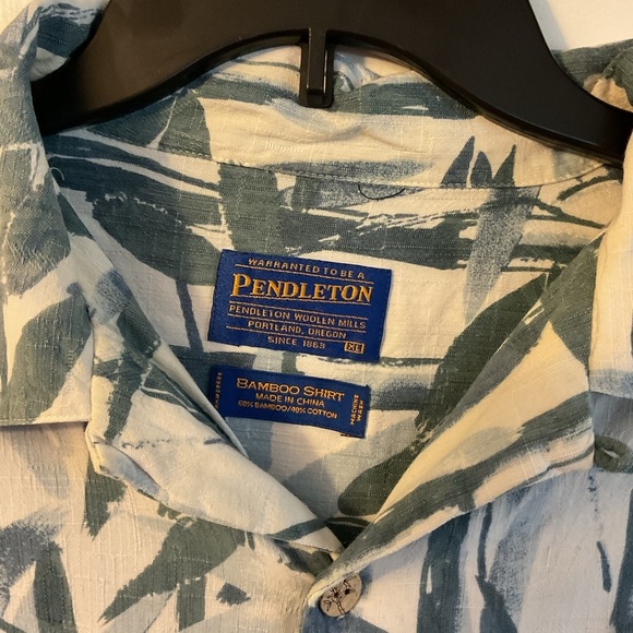 Pendleton XL Mens Bamboo Hawaiian Shirt Blue White Leaf Print Short Sleeve Aloha - Picture 7 of 9